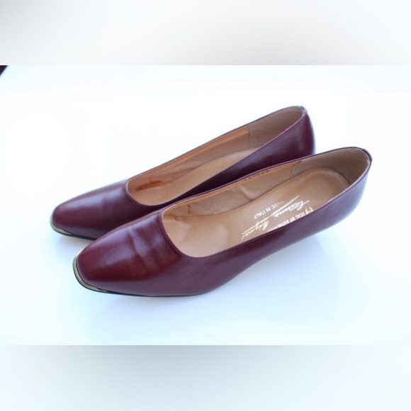 Beautiful Etienne Aigner low pumps - Picture 10 of 16